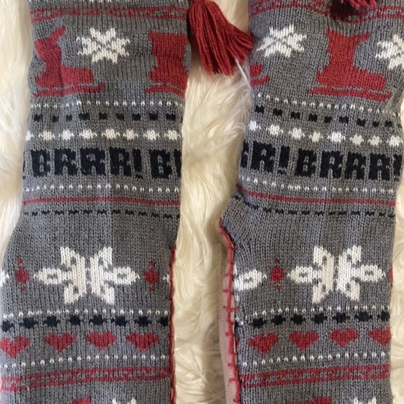 ✨3/$25✨ Muk Luk Style Slipper Boots - Picture 3 of 8